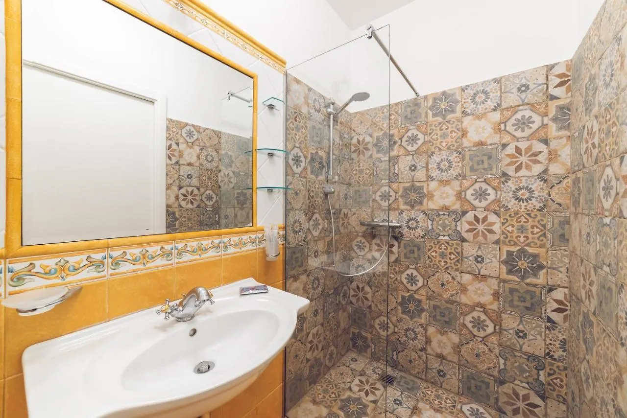 Vilagos Apartments & Loft Taormine
