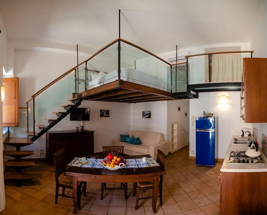Vilagos Apartments & Loft Taormine 0*,