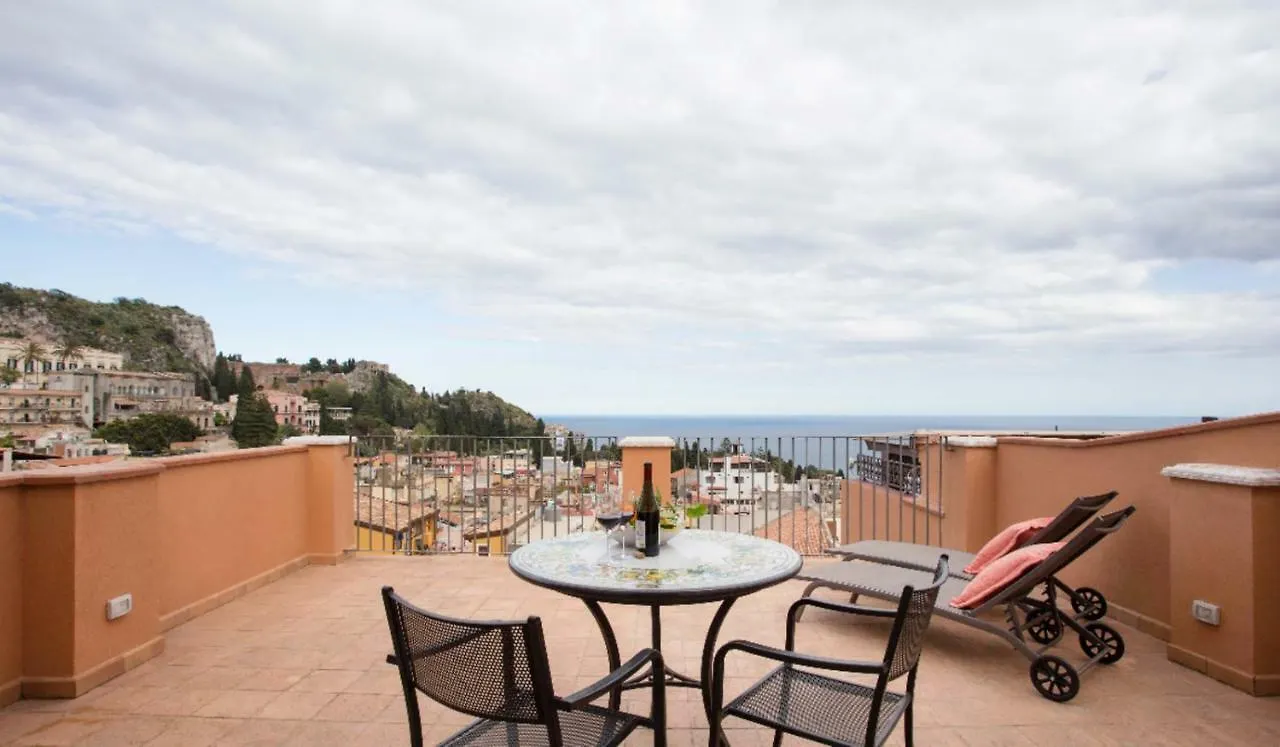 Vilagos Apartments & Loft Taormine