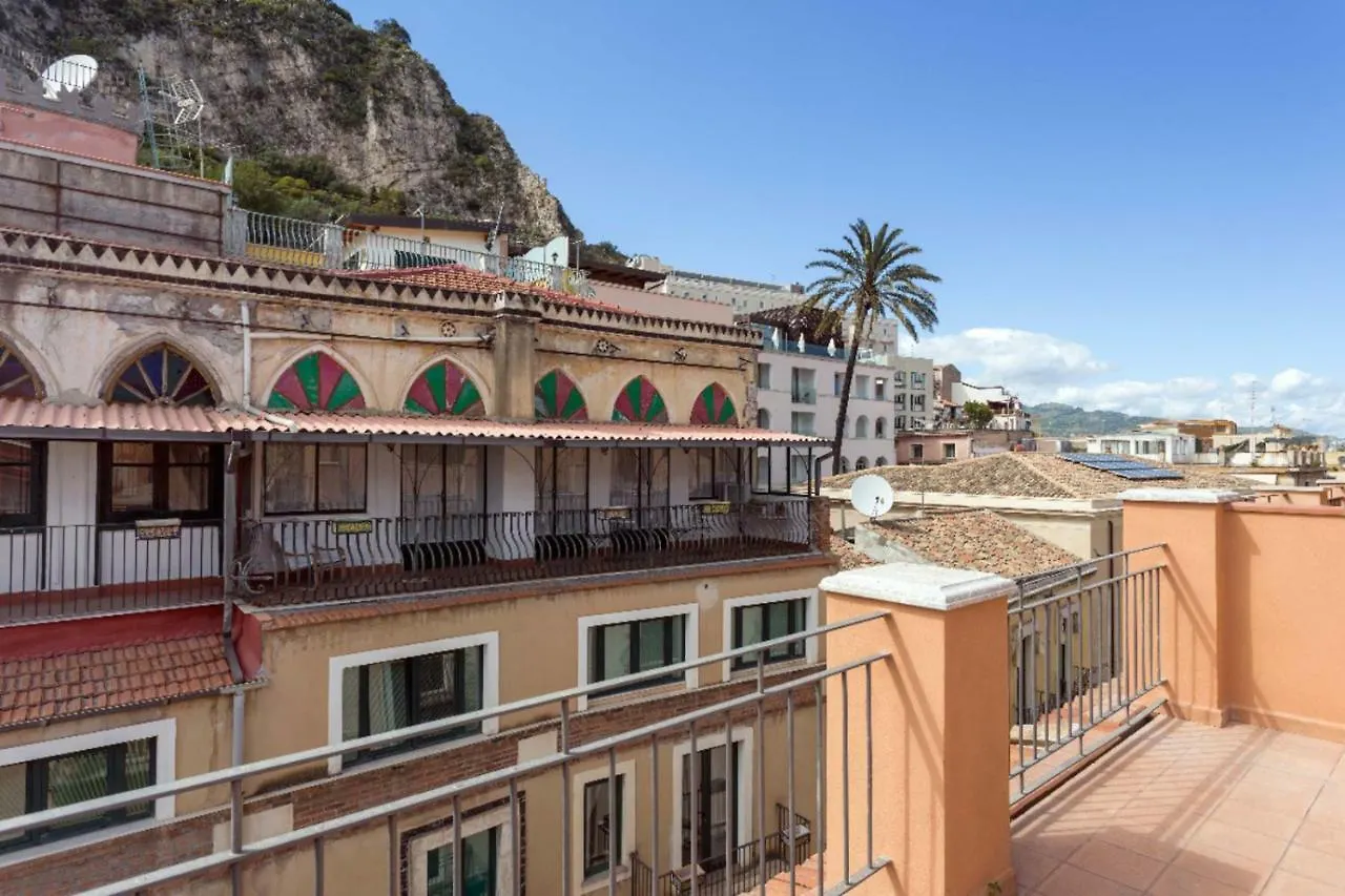 Vilagos Apartments & Loft Taormine