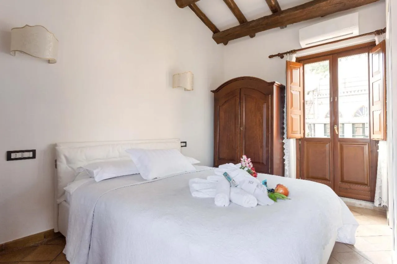 Vilagos Apartments & Loft Taormina